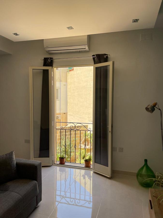 Sunset Modern Apt Near The Beach Birżebbuġa Extérieur photo